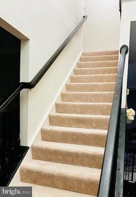 RIVERTON - Residential