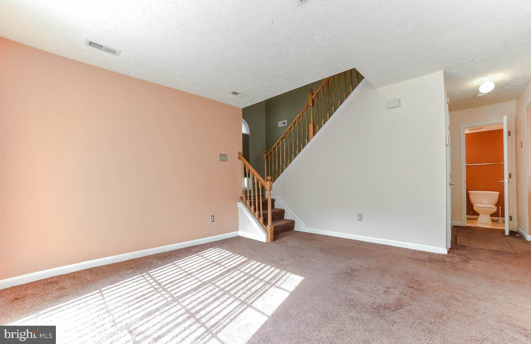 HICKORY HILLS - Residential