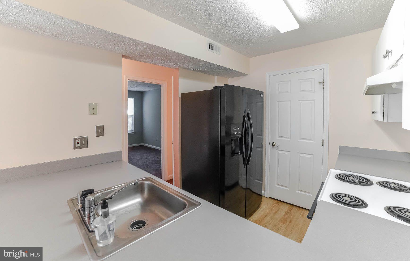 HICKORY HILLS - Residential