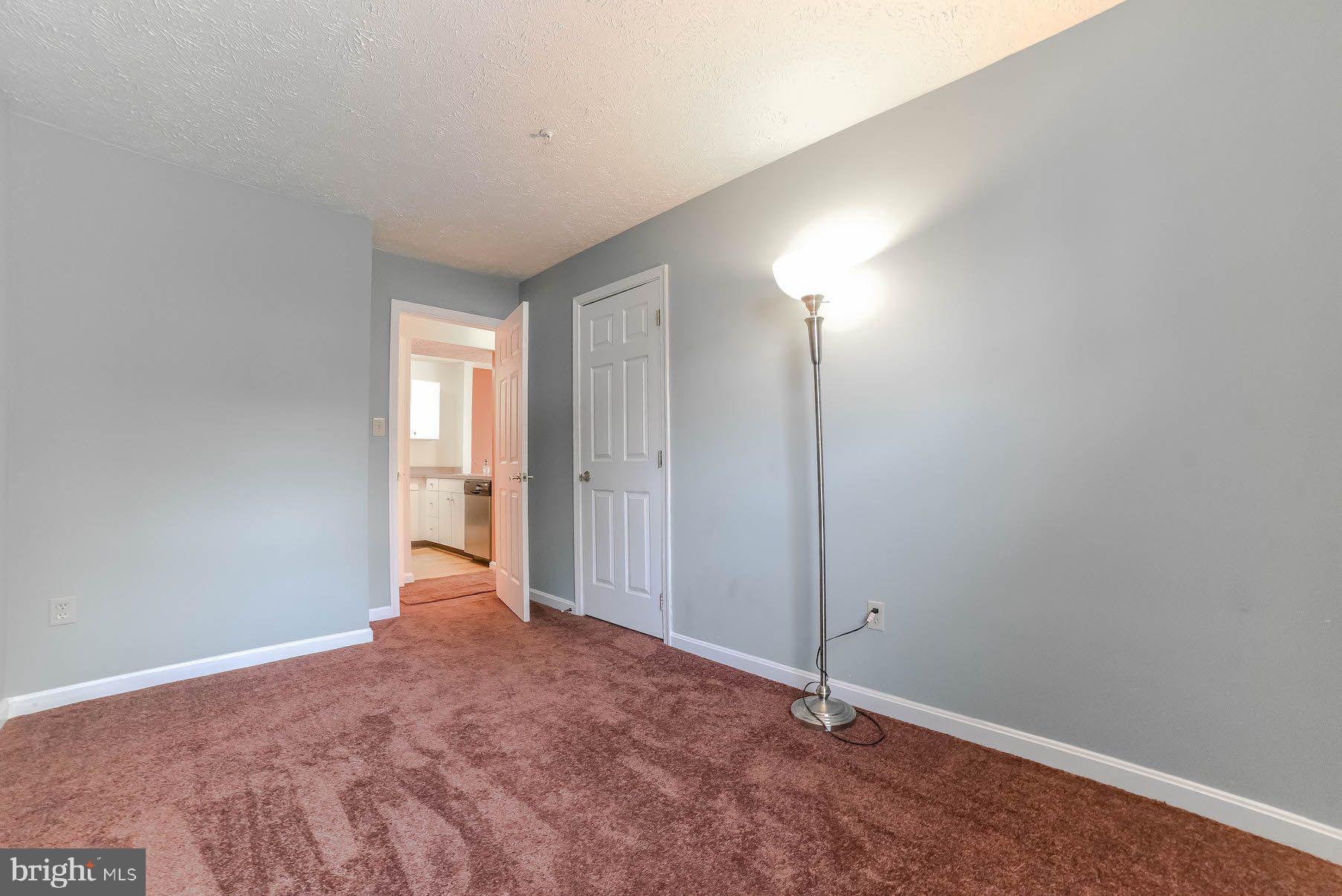 HICKORY HILLS - Residential