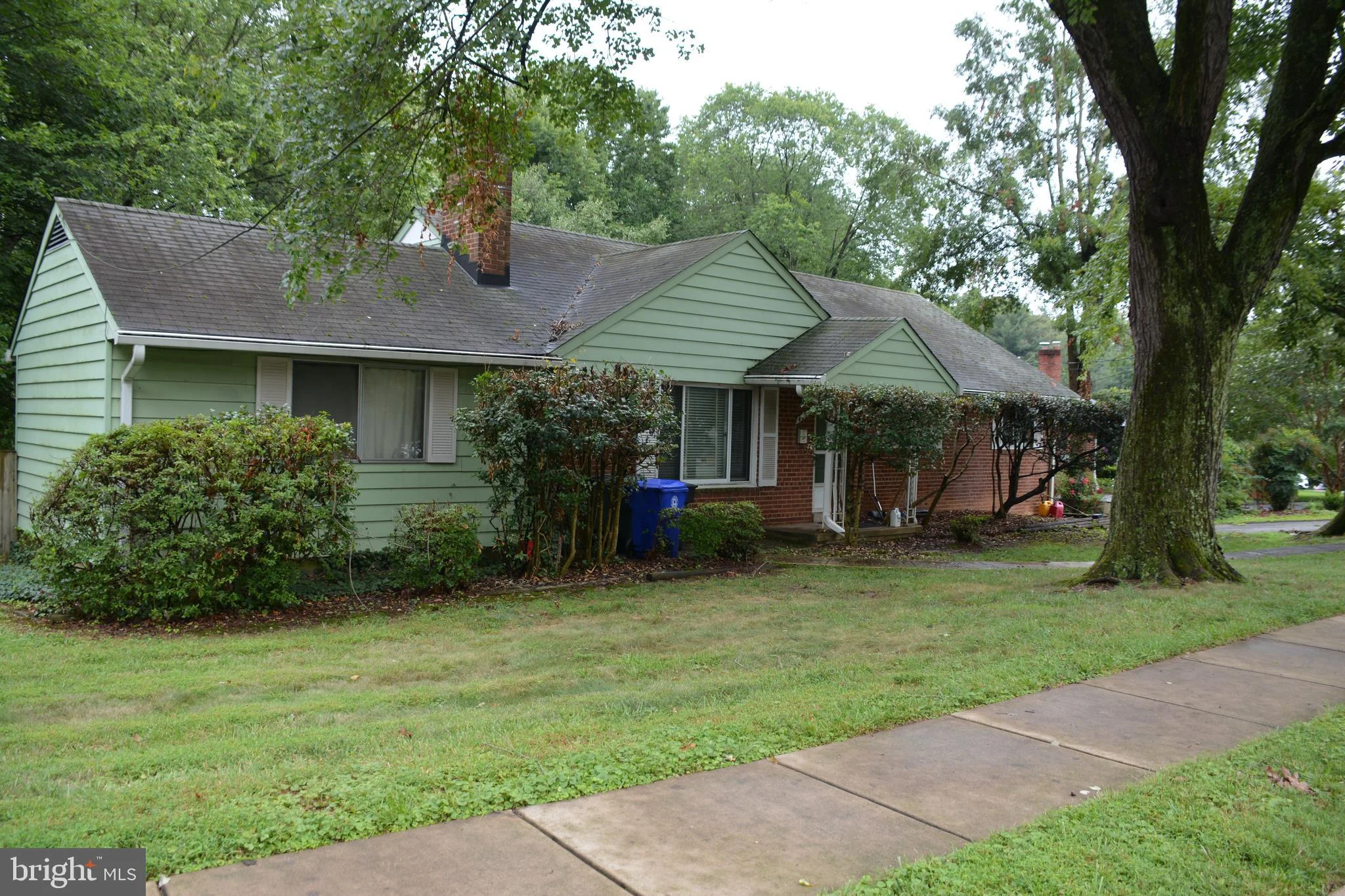 4252 31st Street N, Arlington, VA 22207