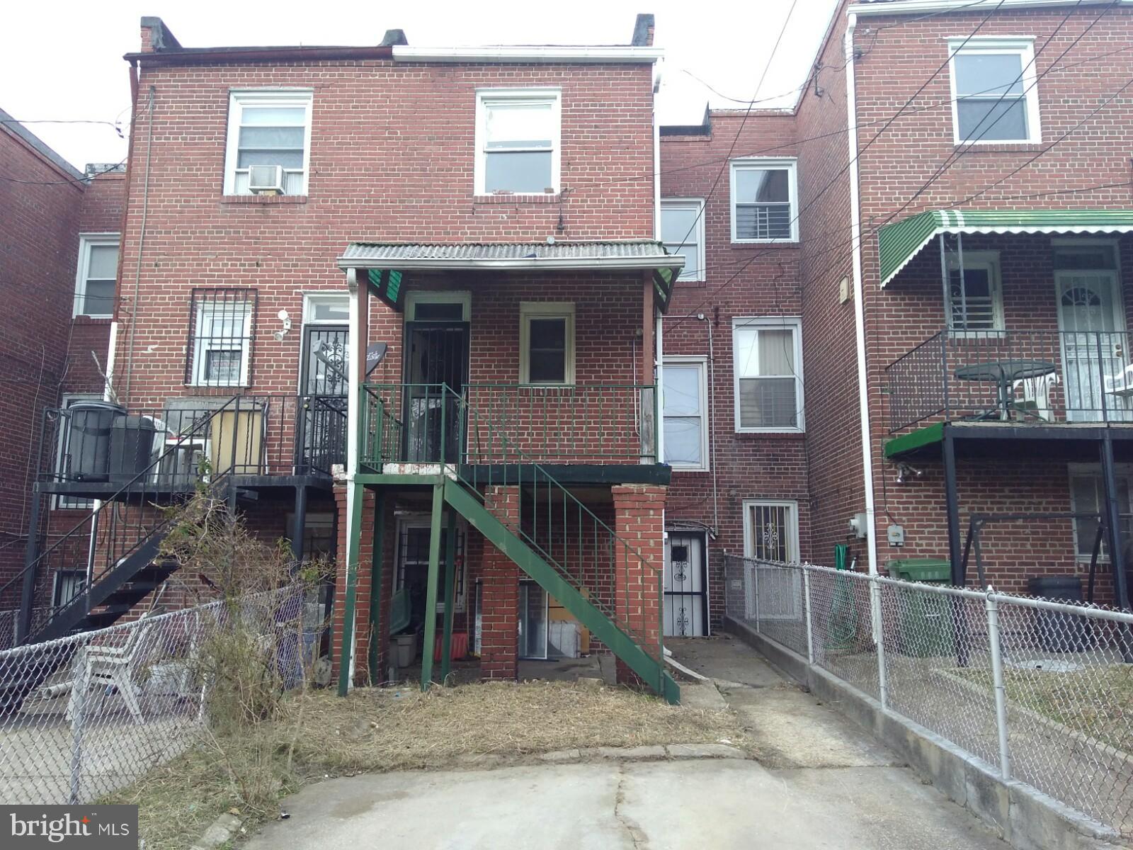 COLD SPRING NEWTOWN - Residential