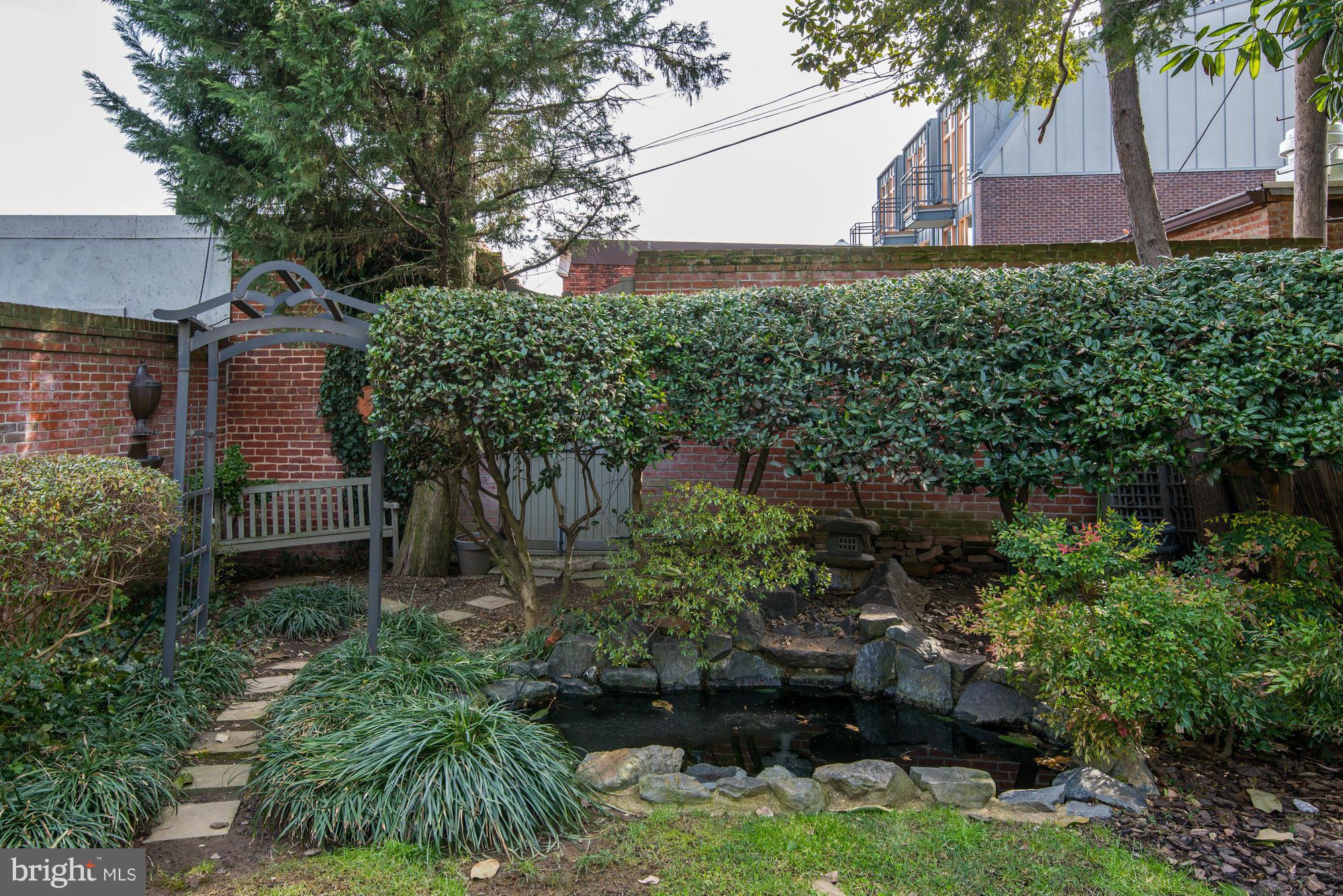 GEORGETOWN - Residential