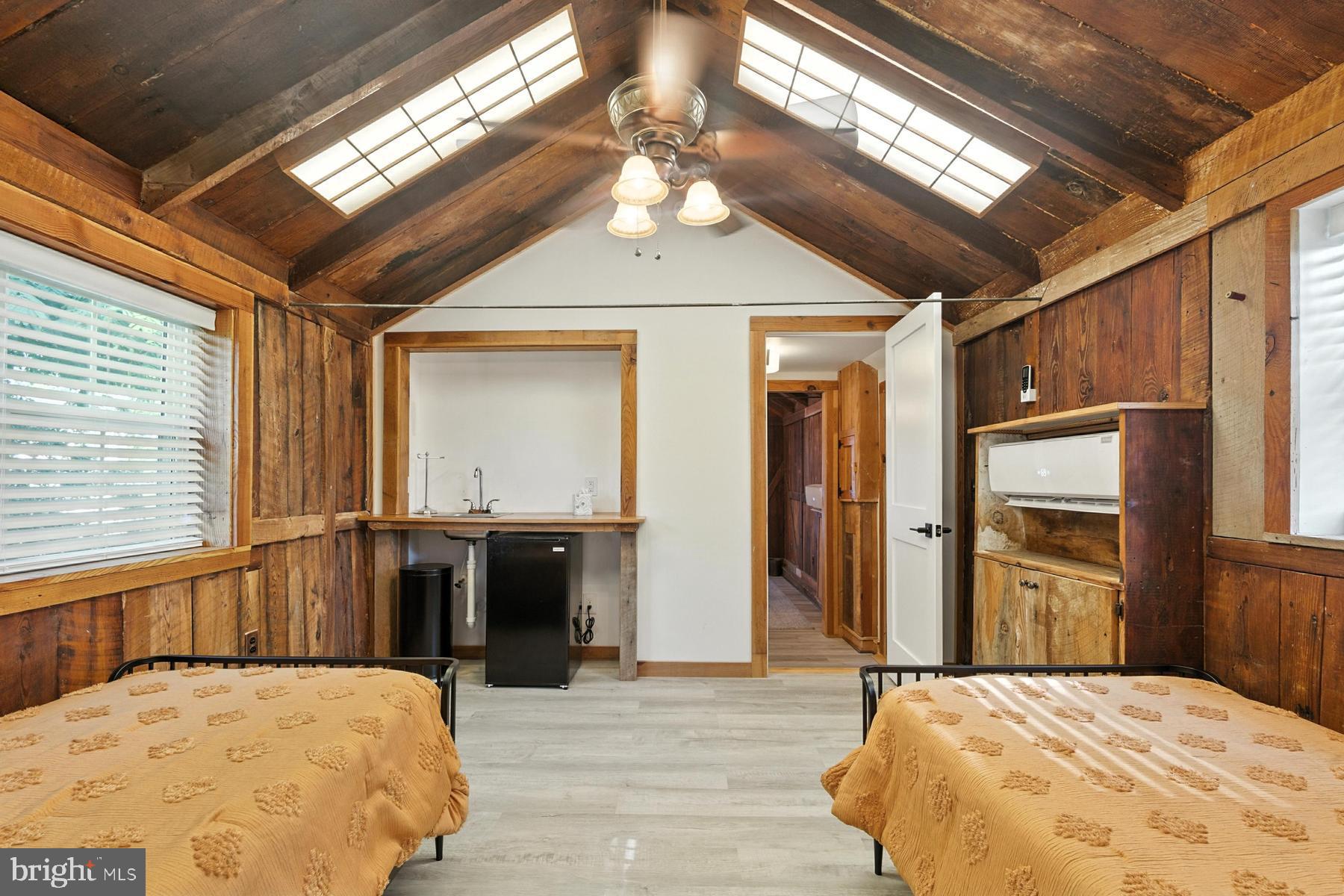 FERRY NECK - Residential