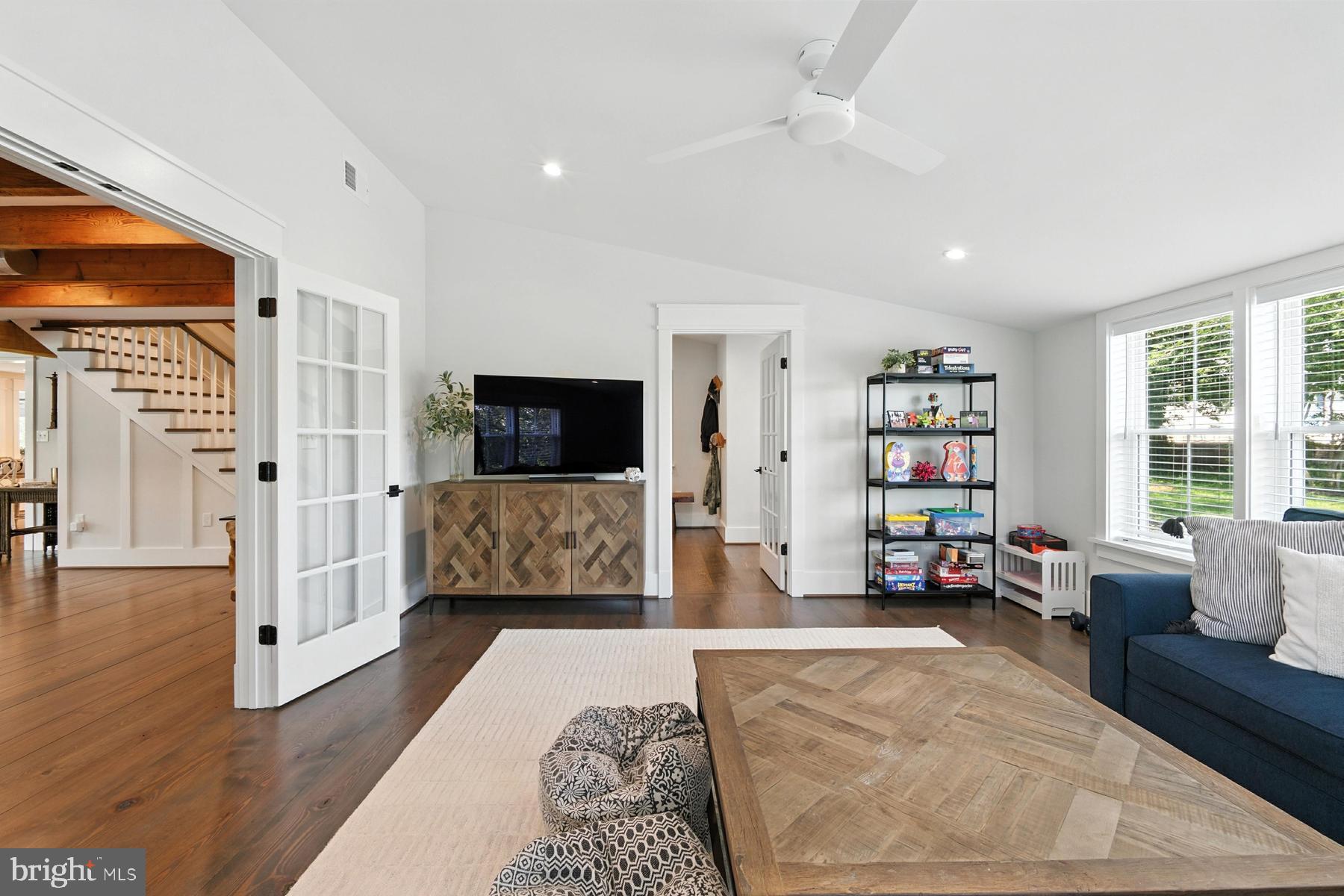 FERRY NECK - Residential