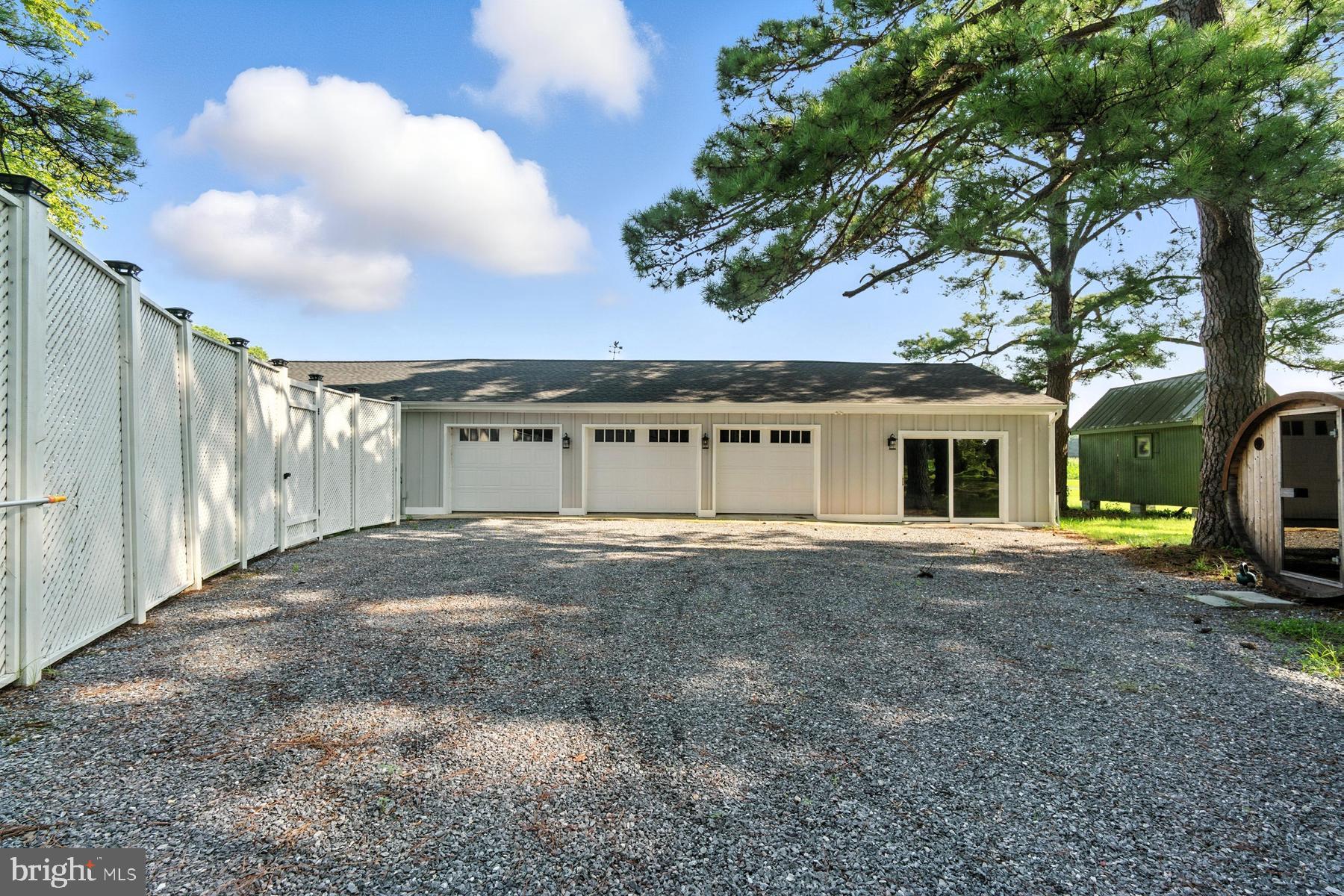 FERRY NECK - Residential