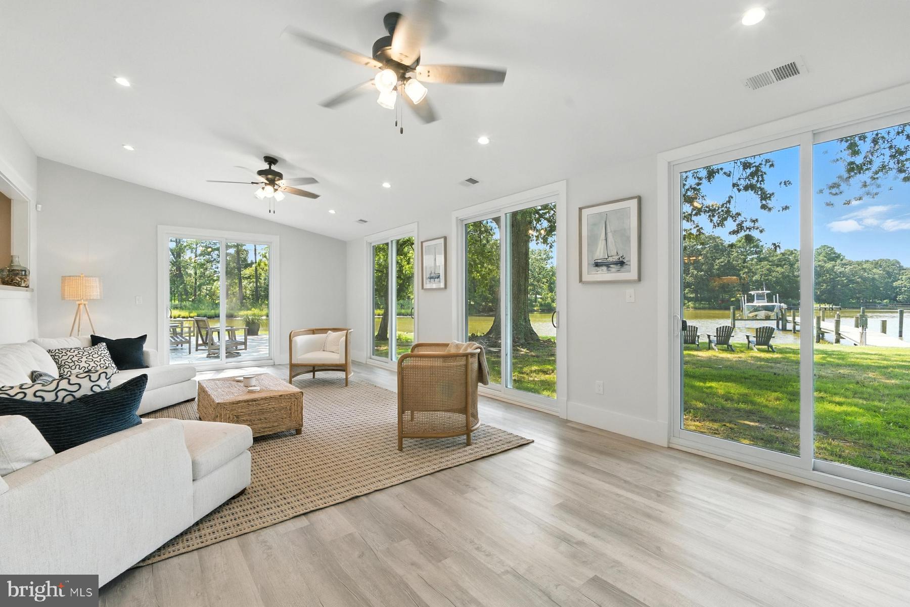 FERRY NECK - Residential