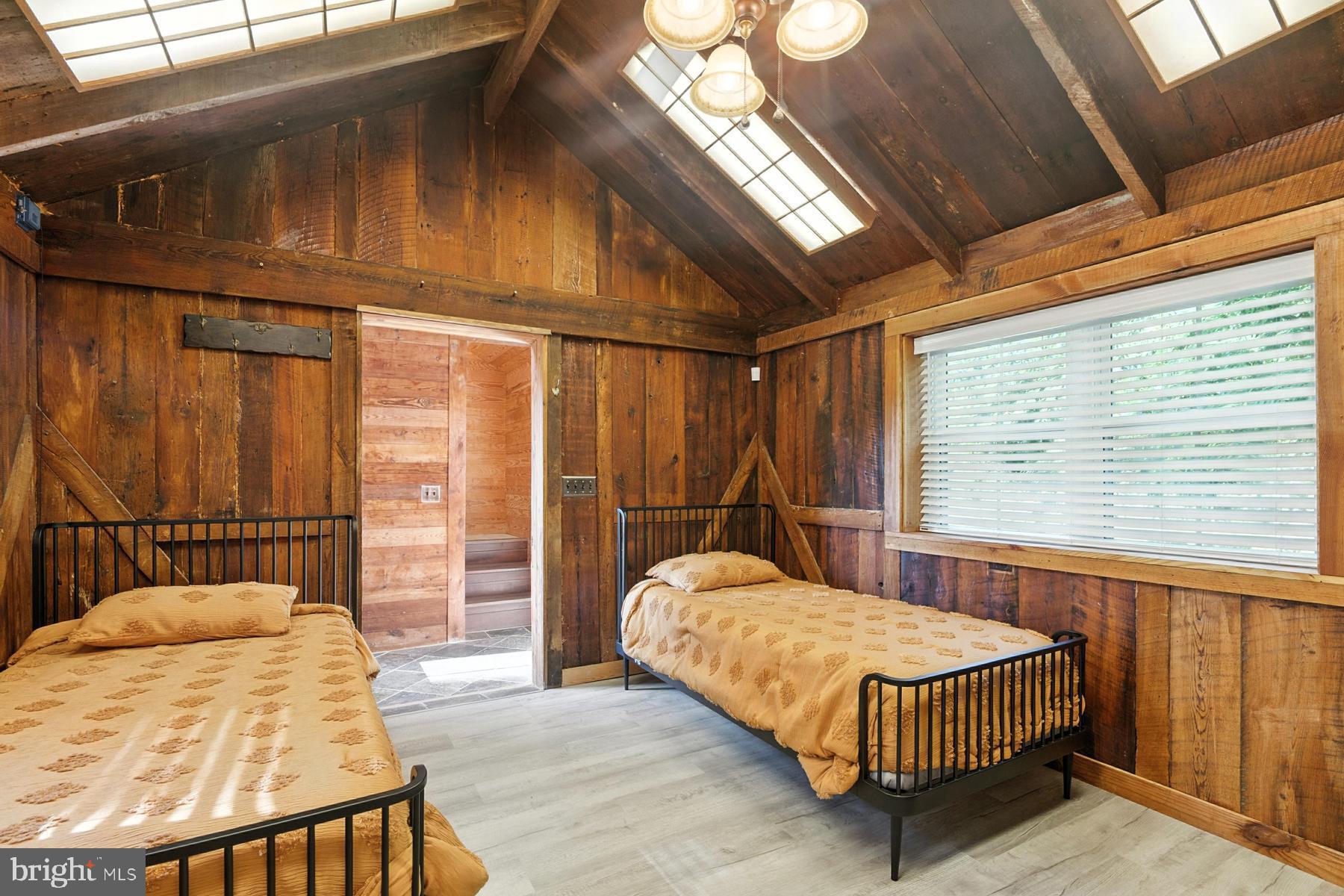 FERRY NECK - Residential