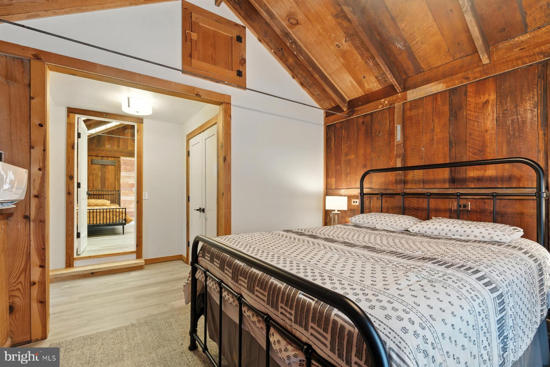 FERRY NECK - Residential