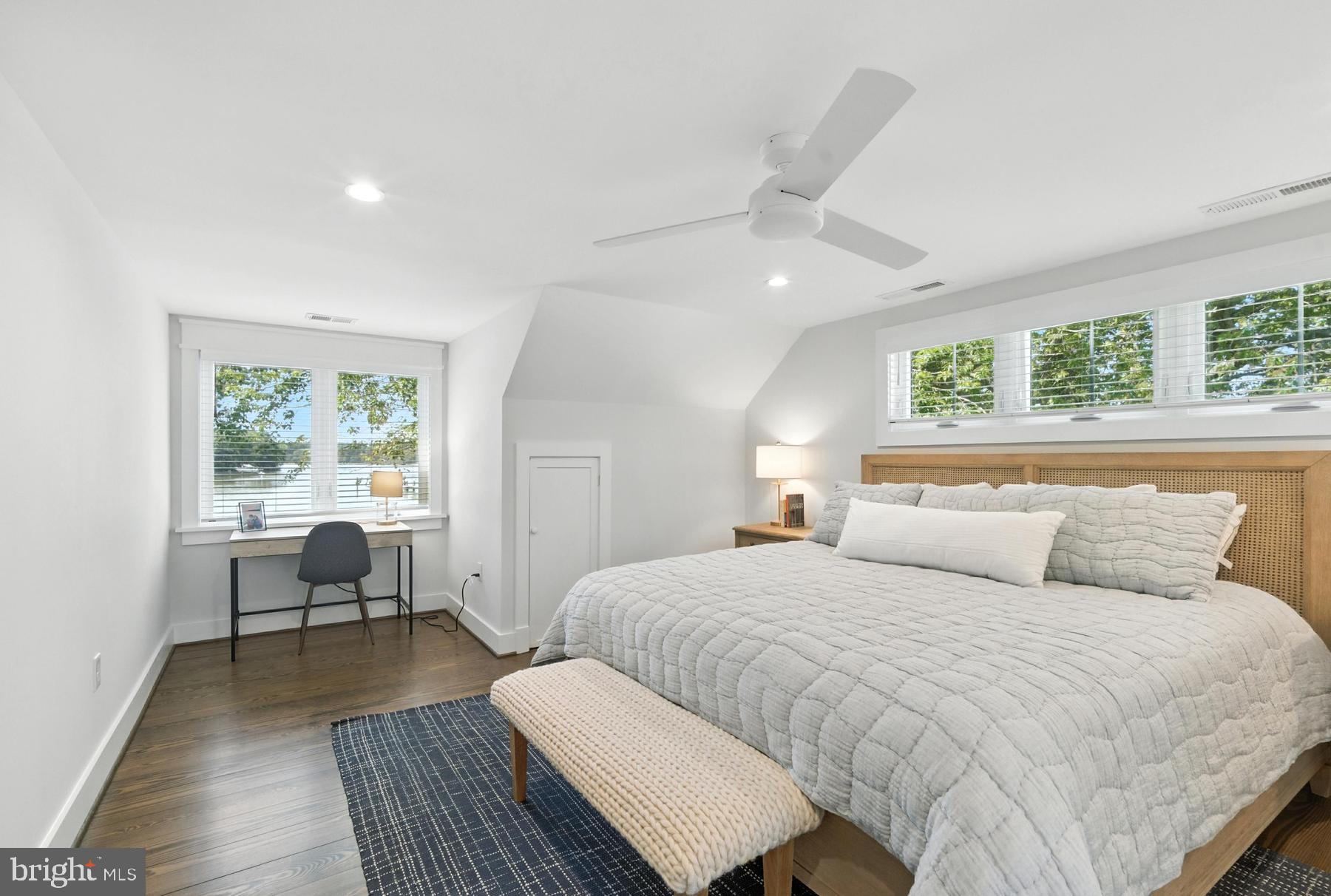 FERRY NECK - Residential