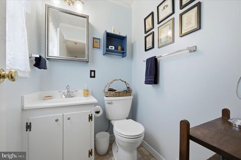 Tiny photo for 624 Butler Avenue, WINCHESTER, VA 22601 (MLS # VAWI2010386)