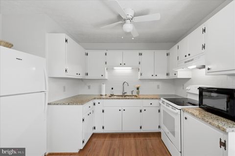 Tiny photo for 624 Butler Avenue, WINCHESTER, VA 22601 (MLS # VAWI2010386)