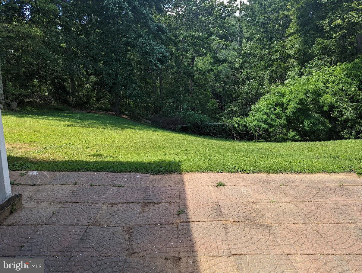 BAYVIEW ESTATES - Residential Lease