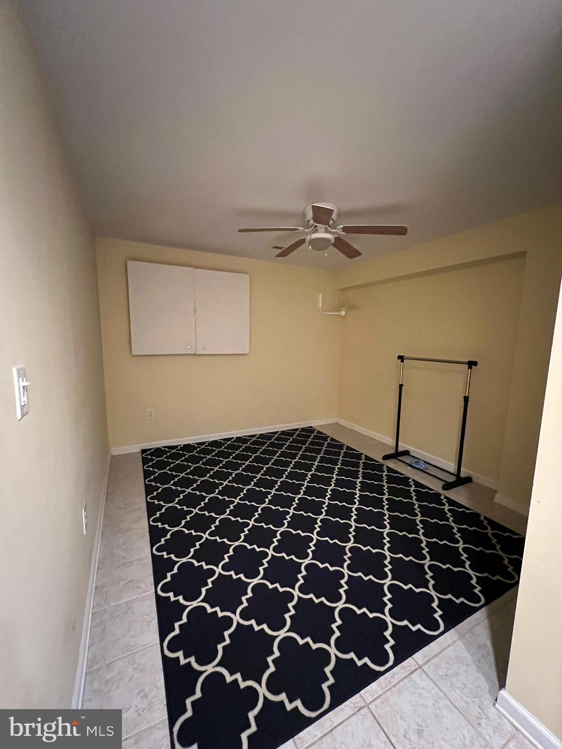 BAYVIEW ESTATES - Residential Lease