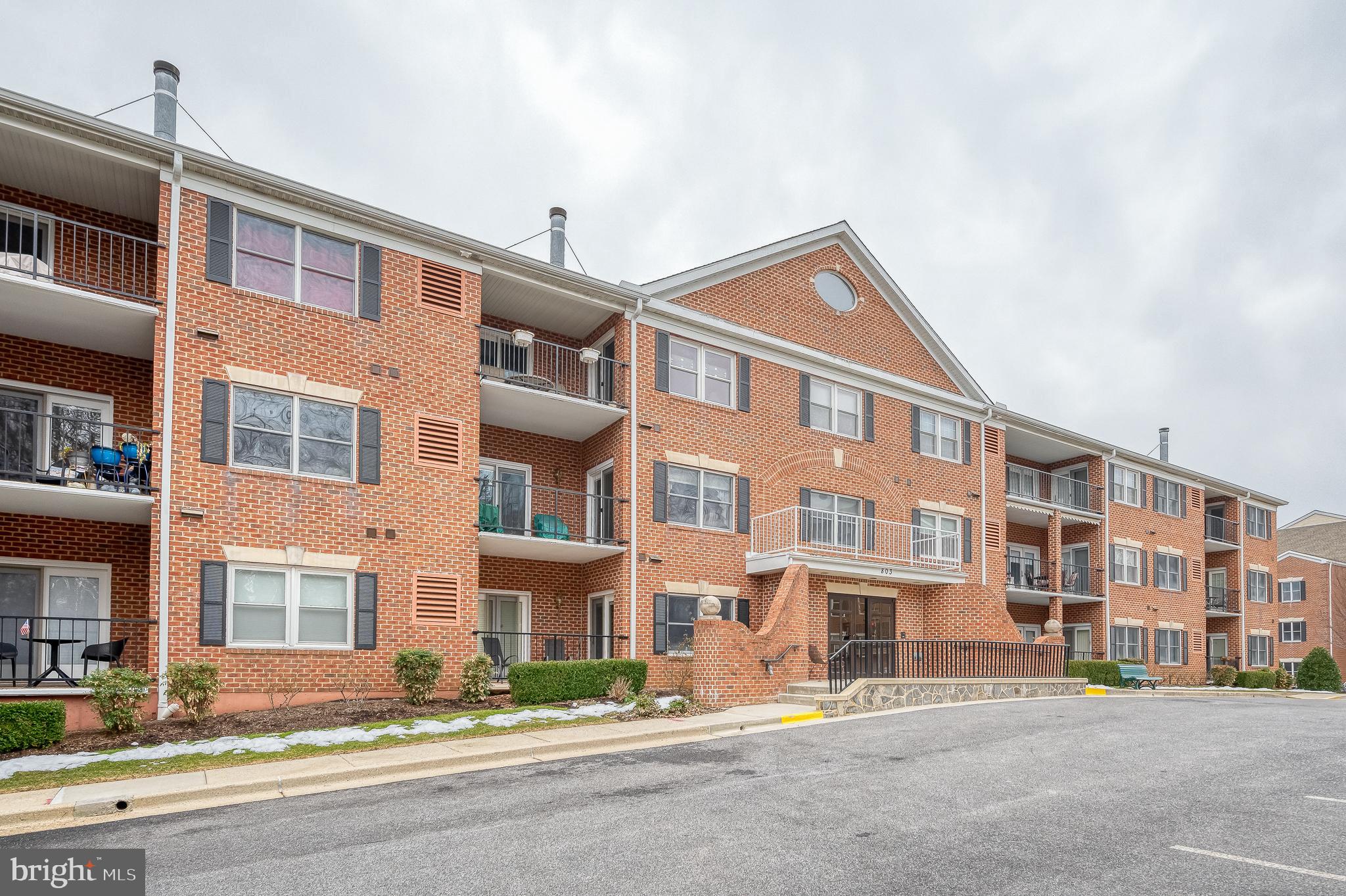 BROAD CREEK CONDO - Residential