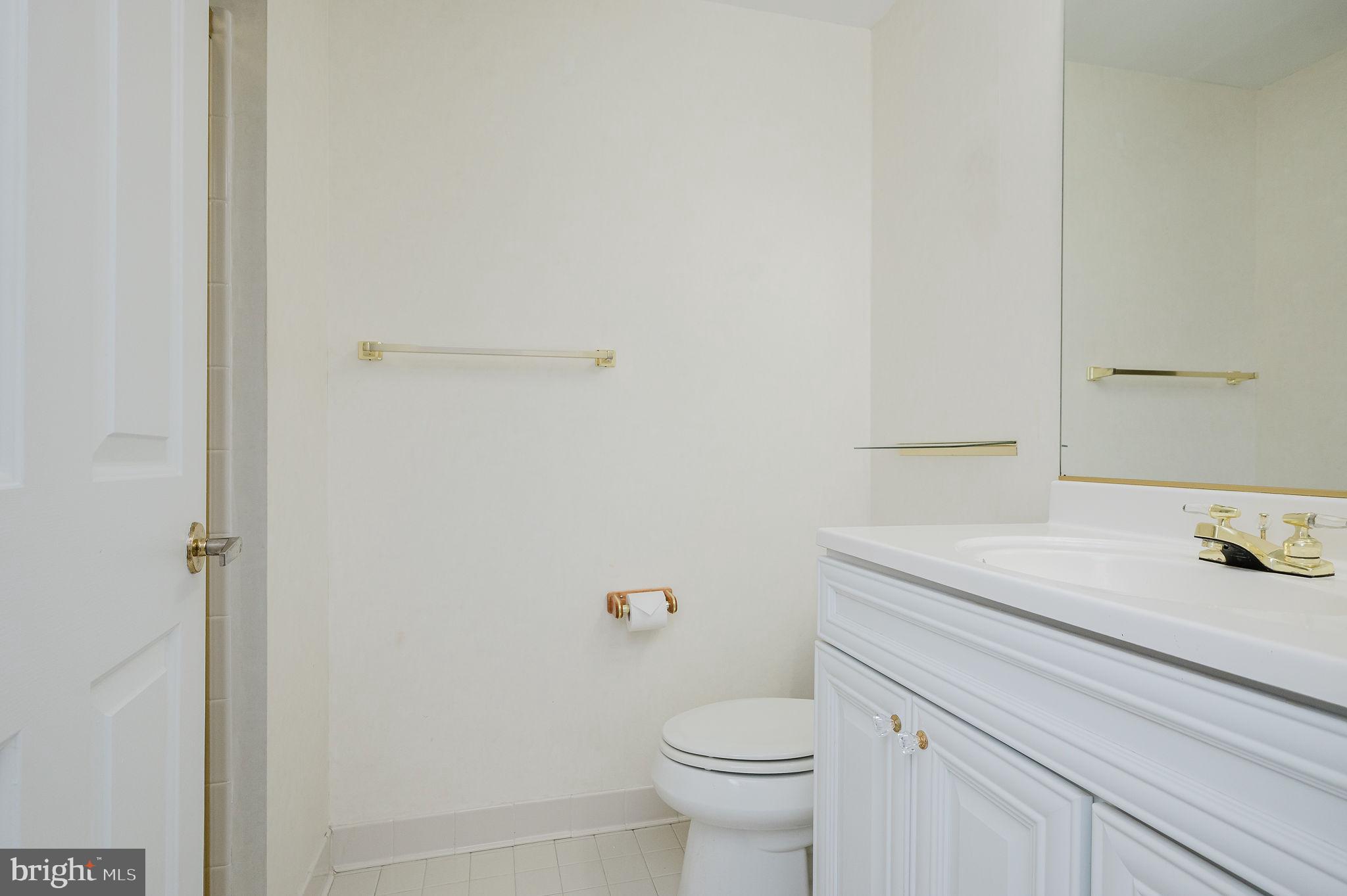 BROAD CREEK CONDO - Residential