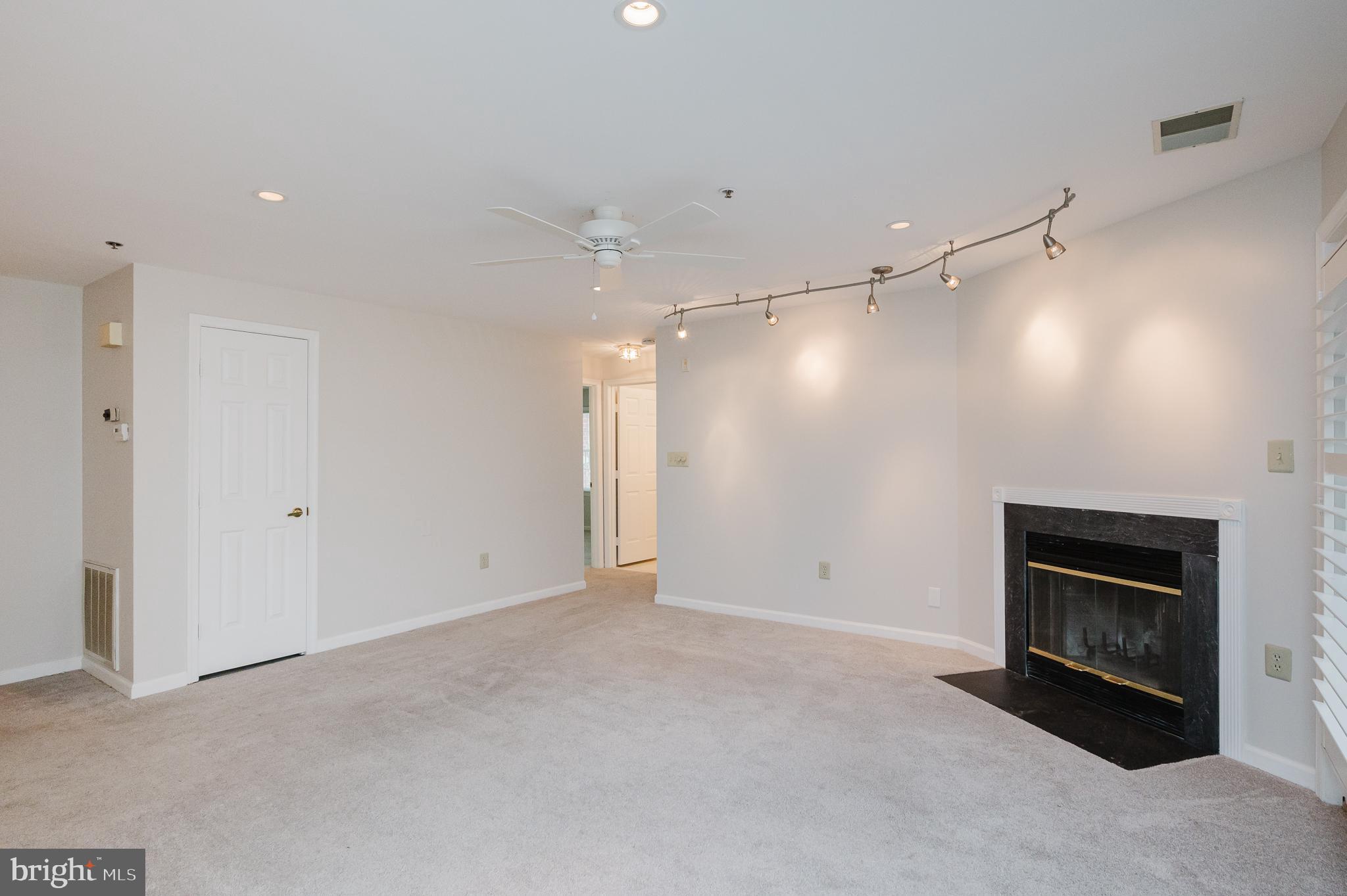 BROAD CREEK CONDO - Residential