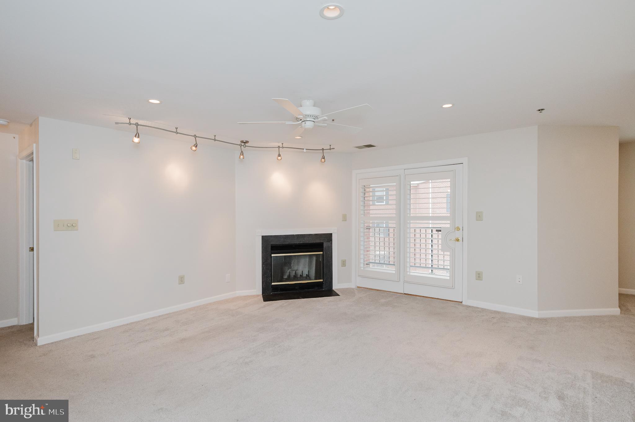 BROAD CREEK CONDO - Residential