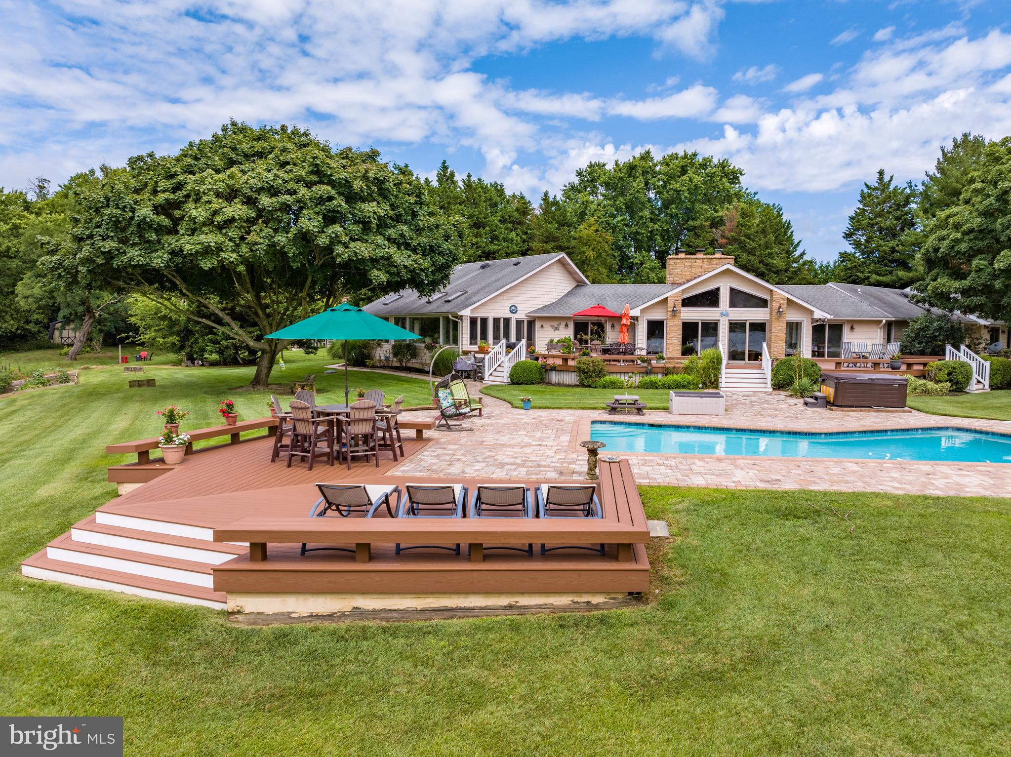 GOVERNOR GRASON MANOR - Residential