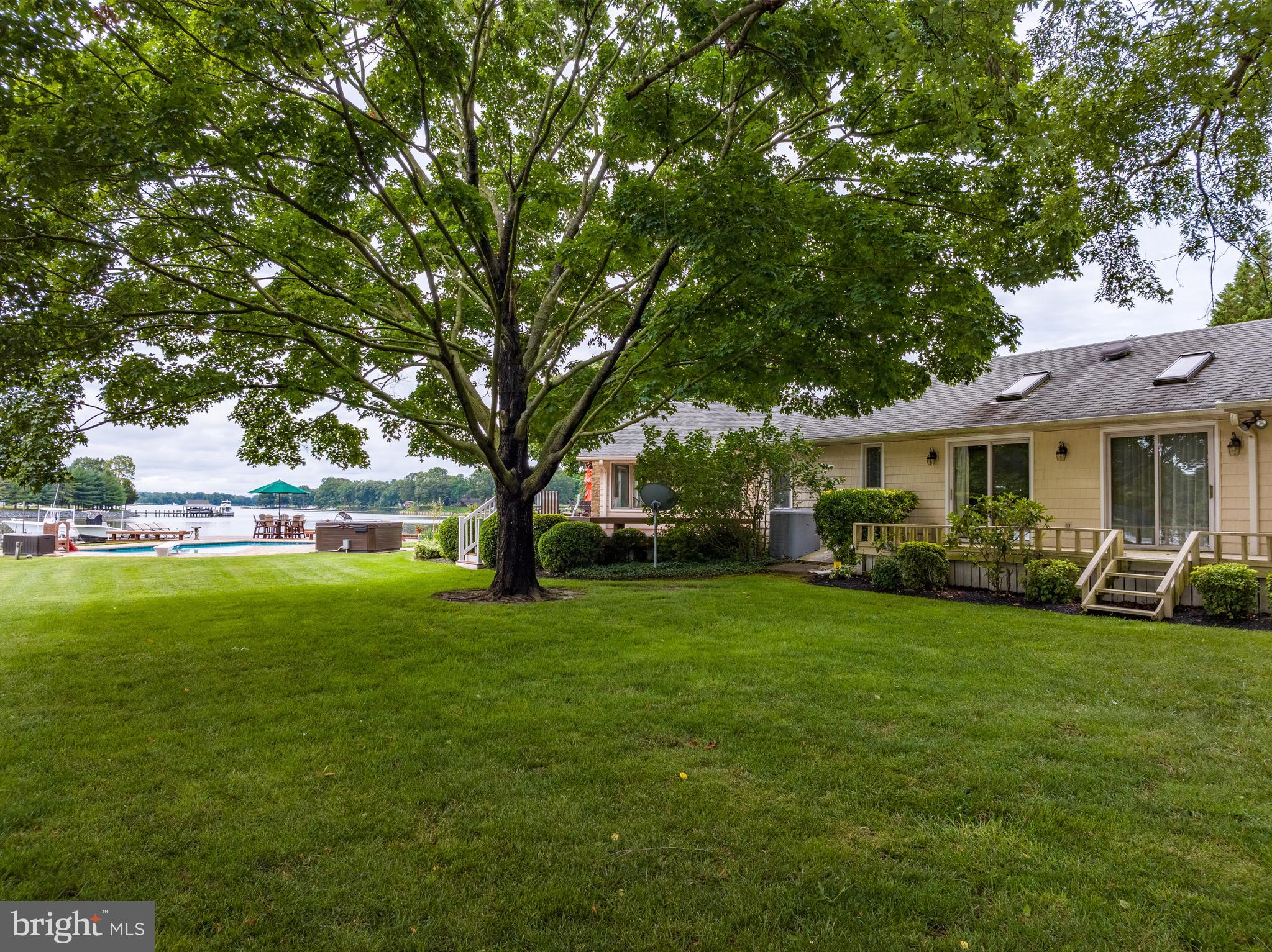 GOVERNOR GRASON MANOR - Residential