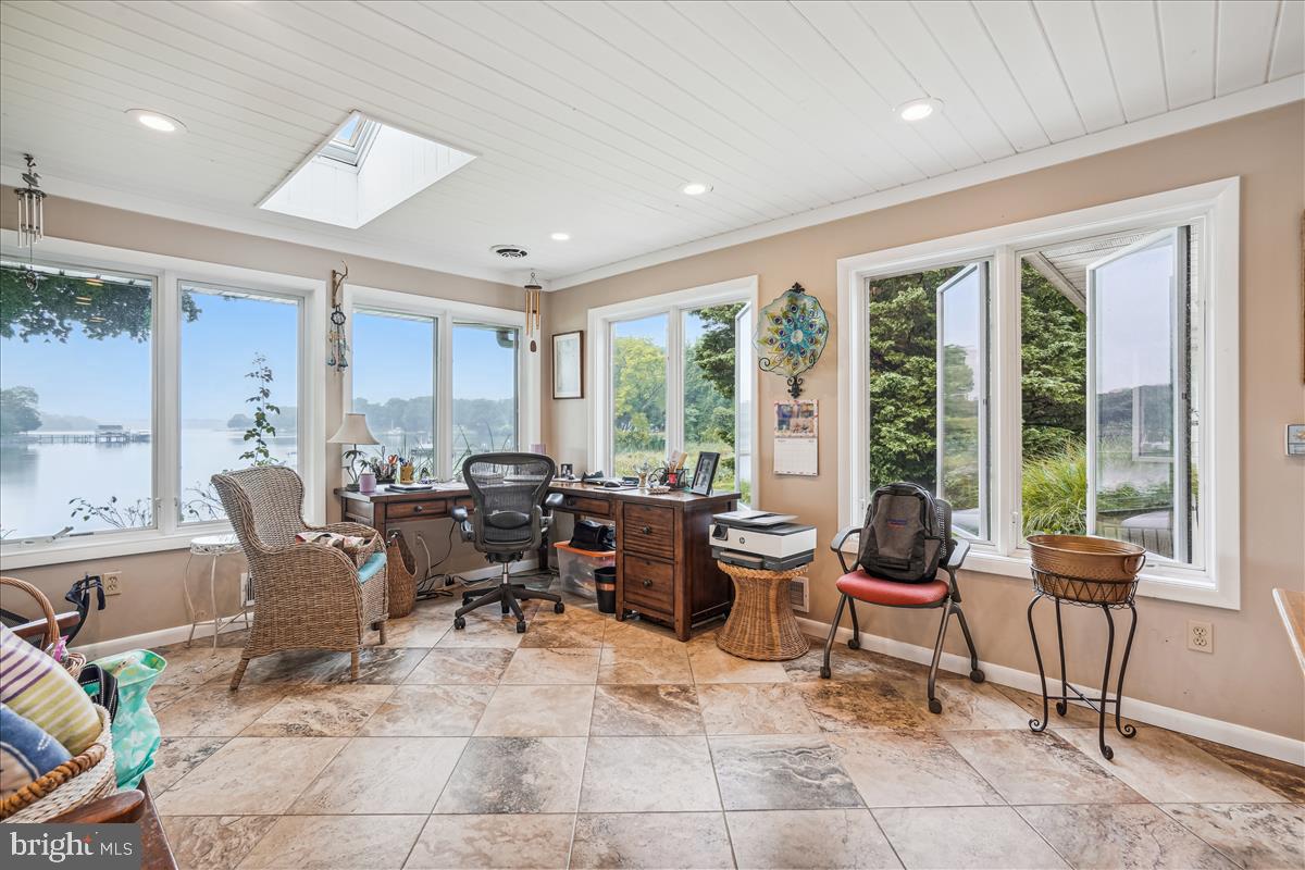 GOVERNOR GRASON MANOR - Residential