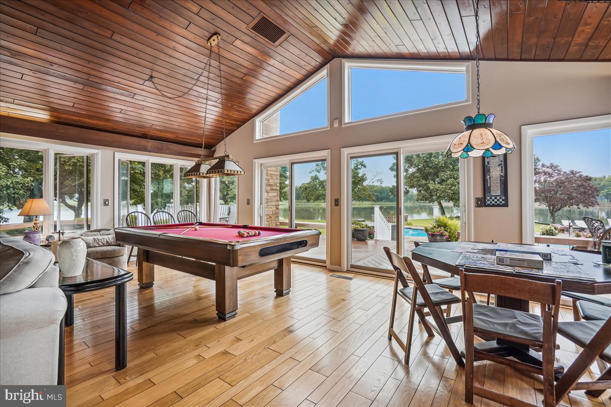 GOVERNOR GRASON MANOR - Residential