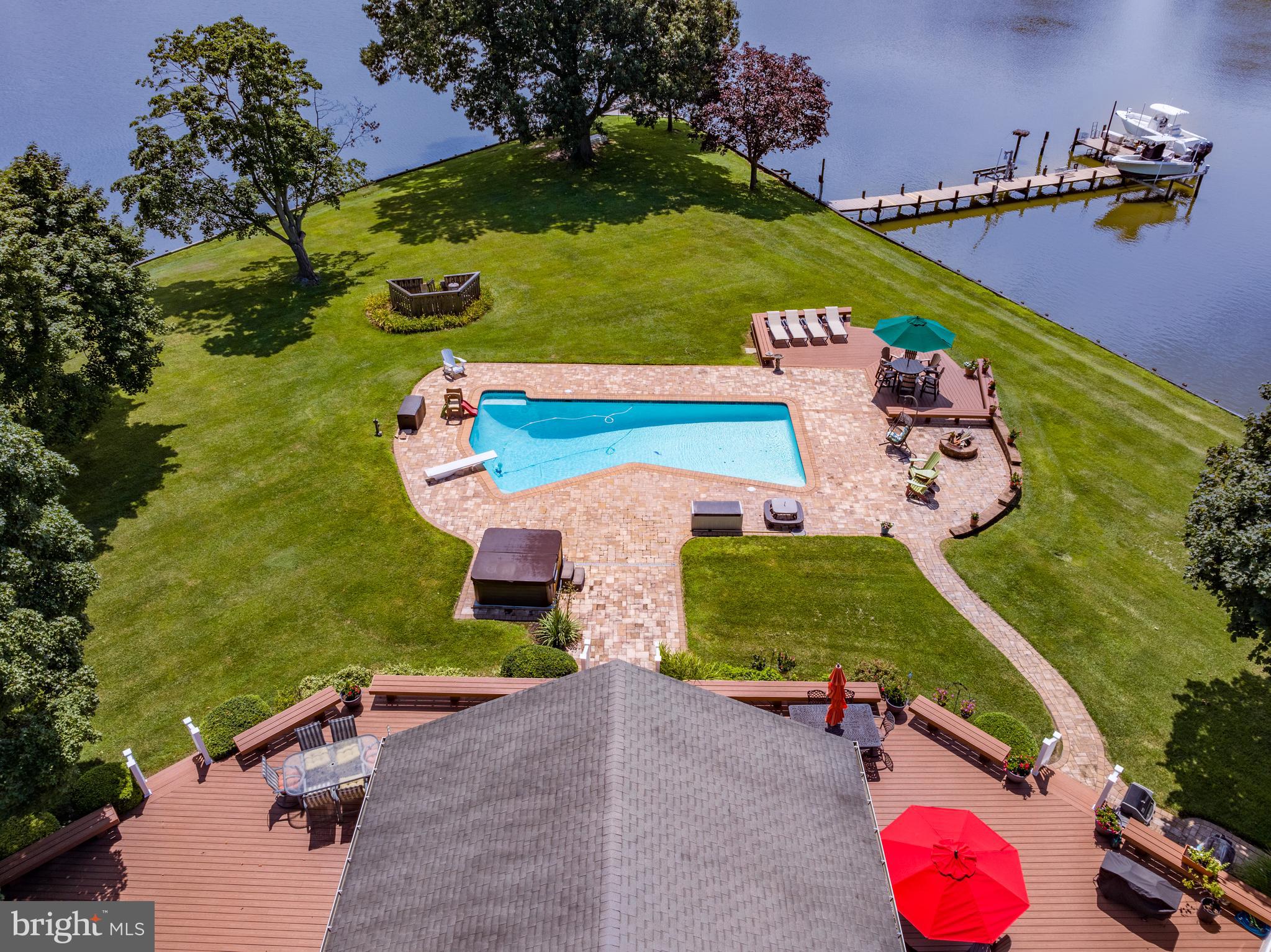 GOVERNOR GRASON MANOR - Residential