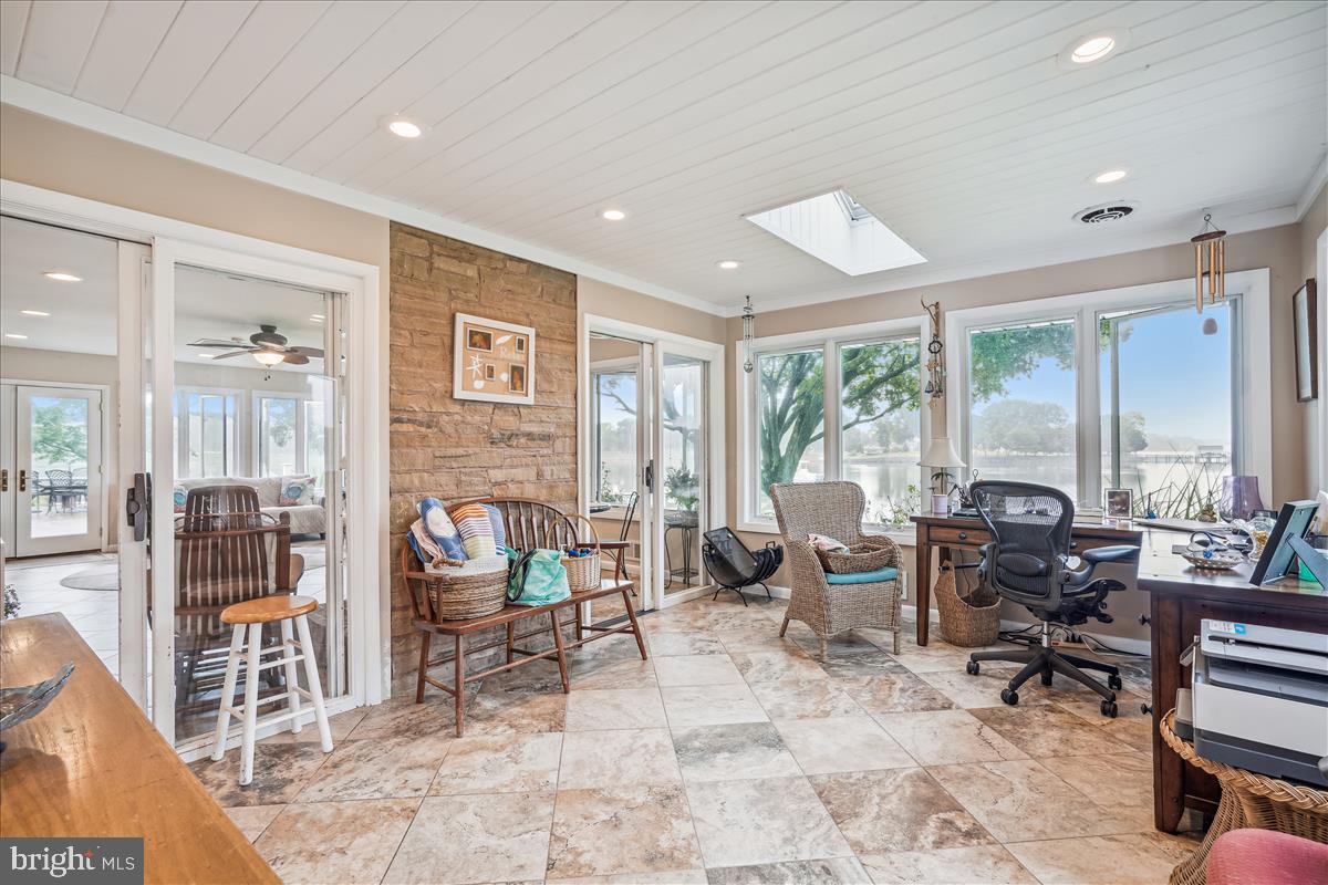 GOVERNOR GRASON MANOR - Residential