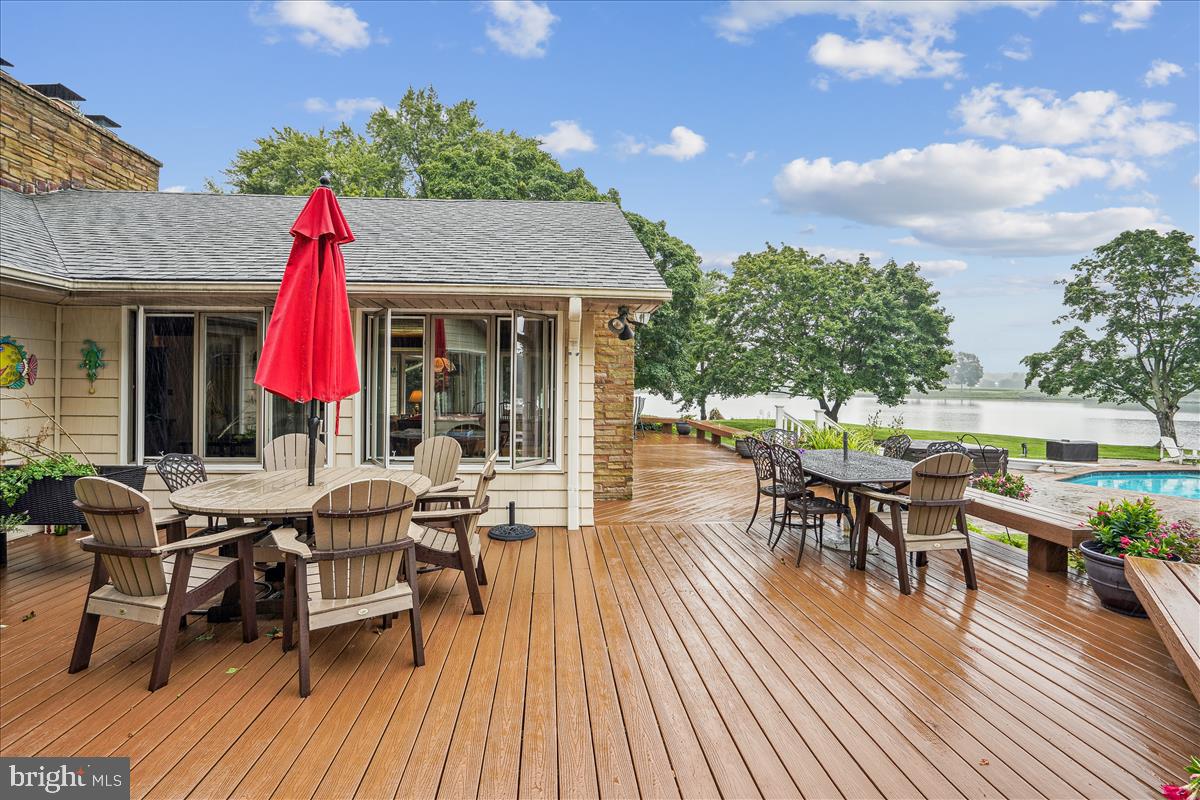 GOVERNOR GRASON MANOR - Residential