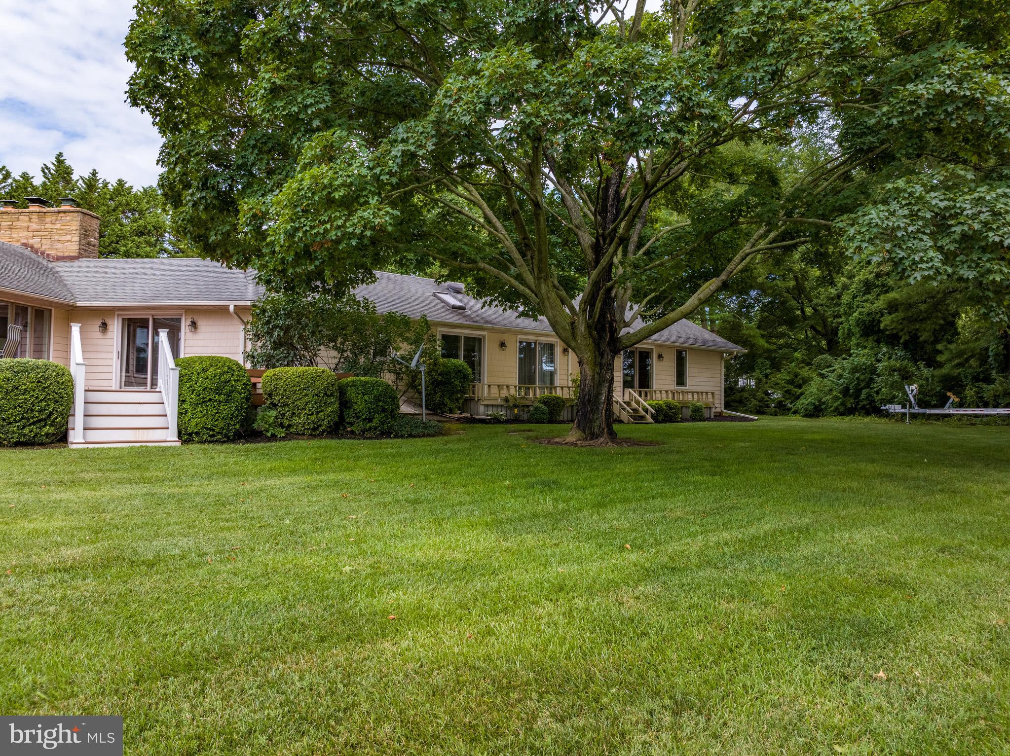 GOVERNOR GRASON MANOR - Residential