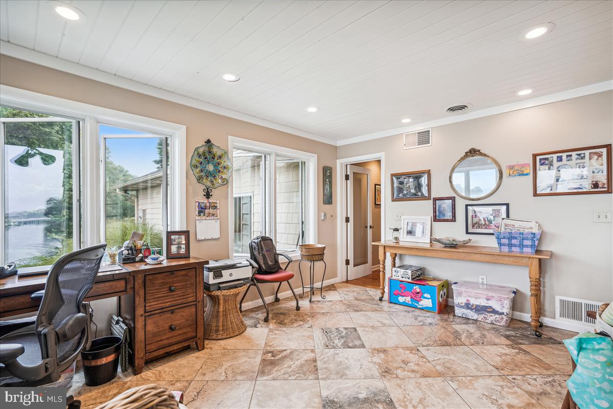 GOVERNOR GRASON MANOR - Residential