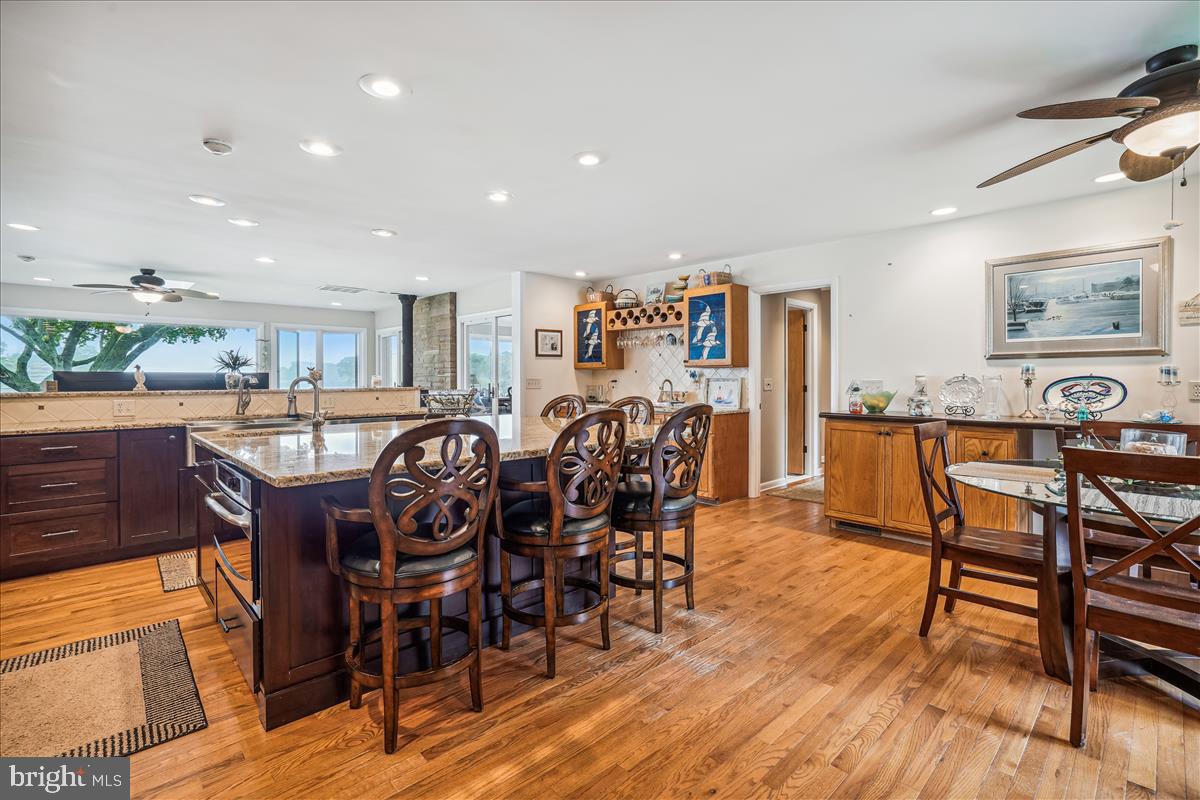 GOVERNOR GRASON MANOR - Residential