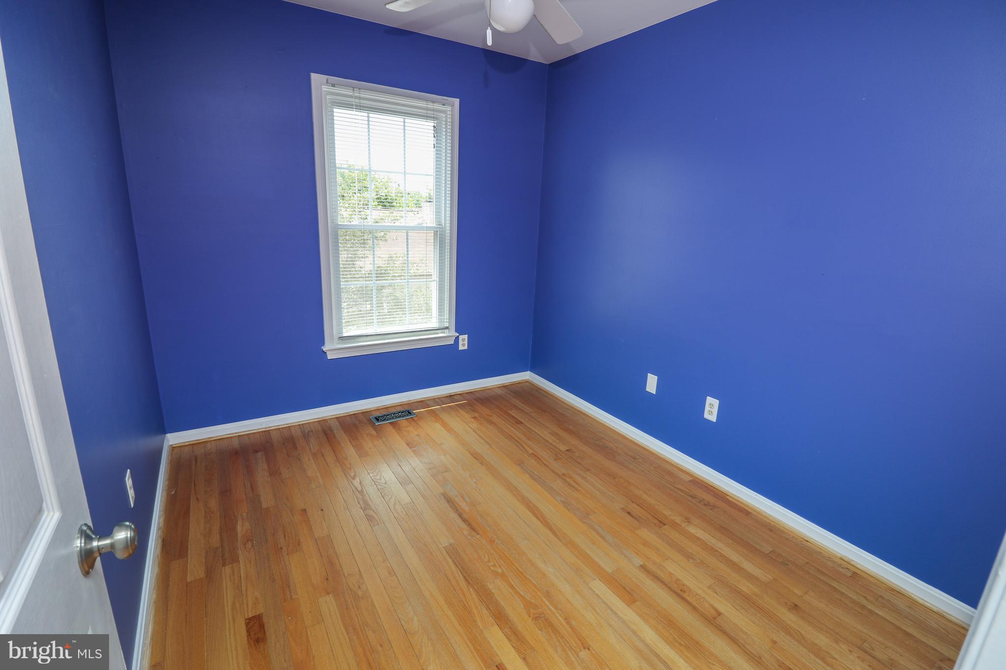 COMPTON VALLEY ESTATES - Residential