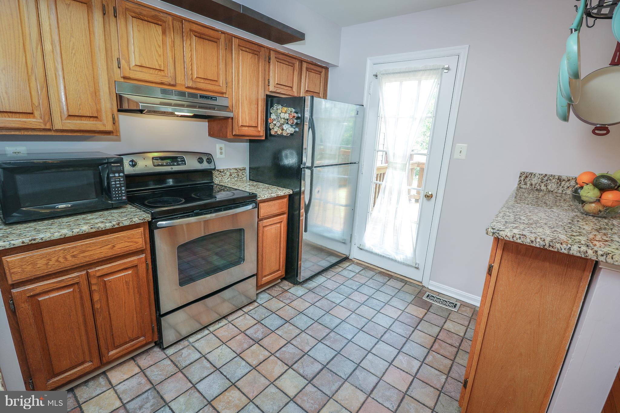 COMPTON VALLEY ESTATES - Residential