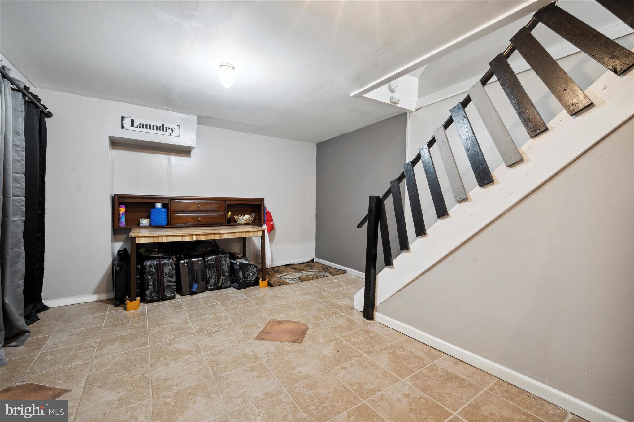 SHARON HILL - Residential