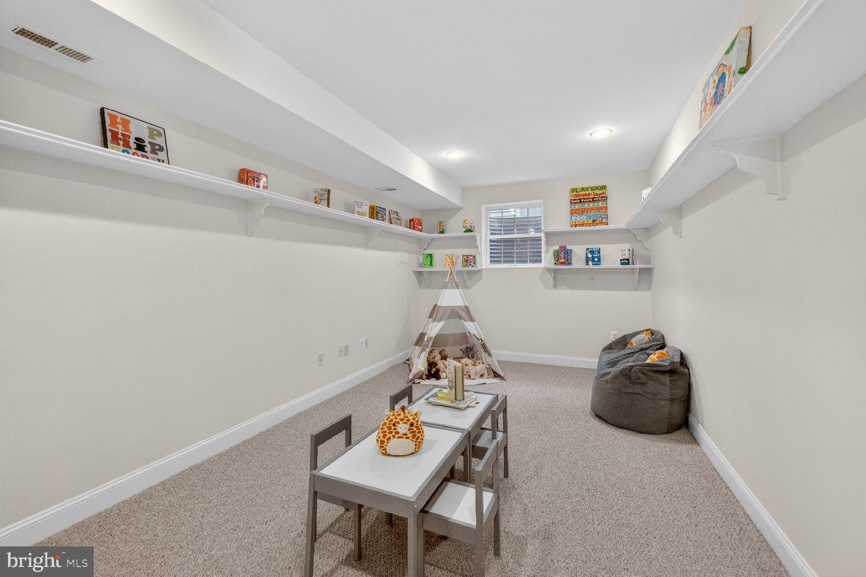 WEST GROVE ESTATES - Residential