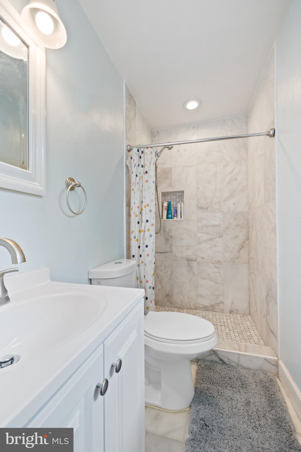 OAKLAND MILLS - Residential