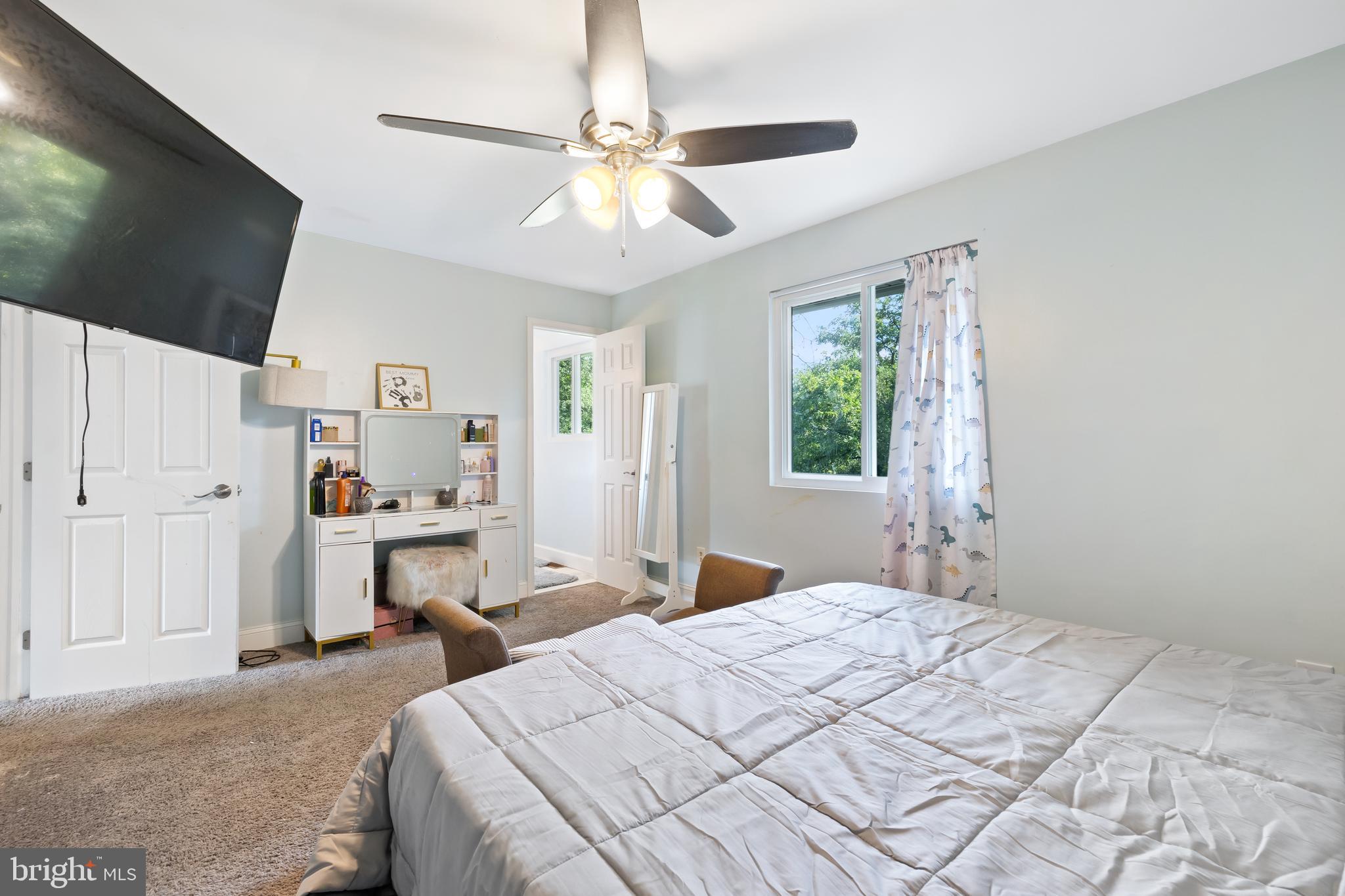 OAKLAND MILLS - Residential