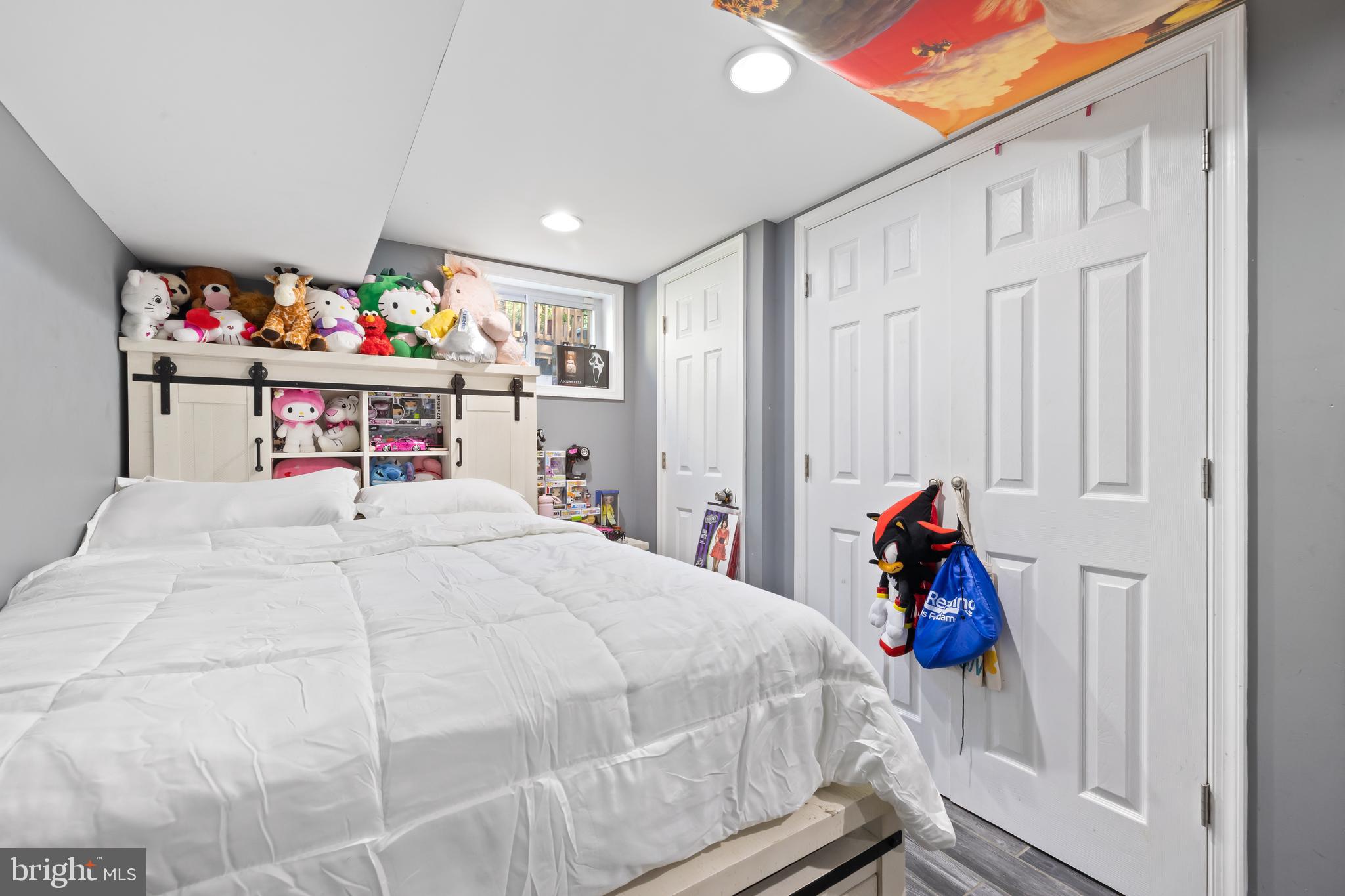 OAKLAND MILLS - Residential