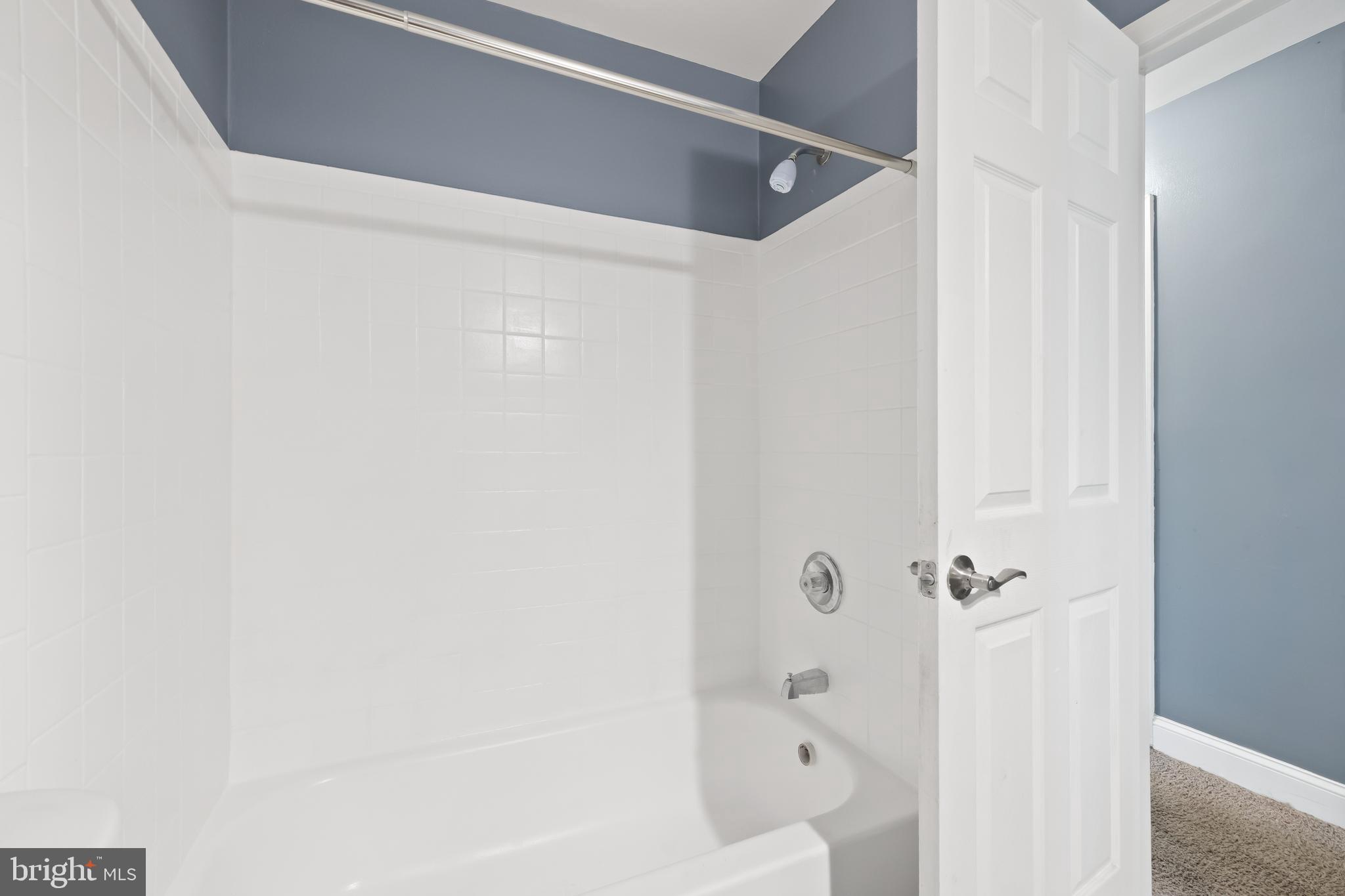 OAKLAND MILLS - Residential