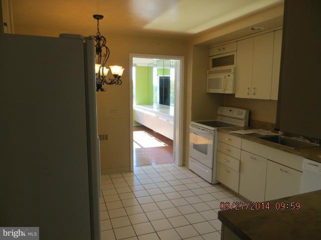 STRATHMORE TOWER - Residential