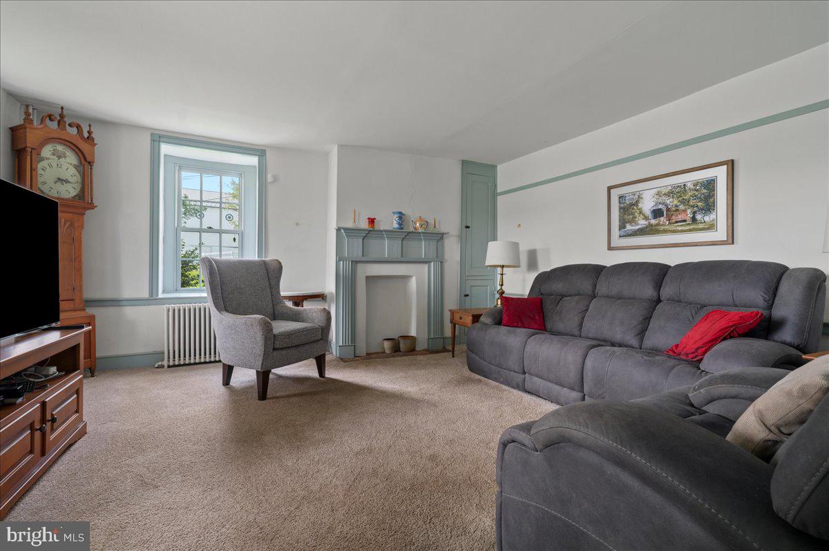 KINTNERSVILLE - Residential