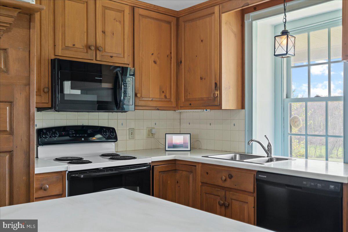 KINTNERSVILLE - Residential