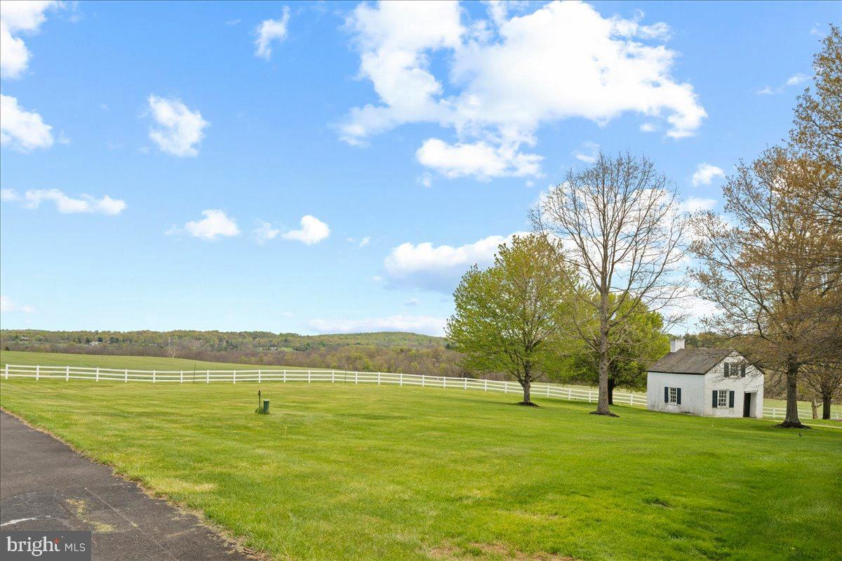 KINTNERSVILLE - Residential