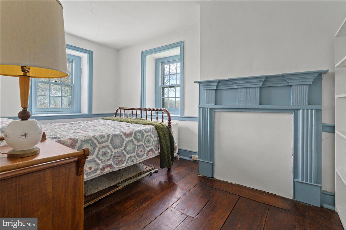 KINTNERSVILLE - Residential