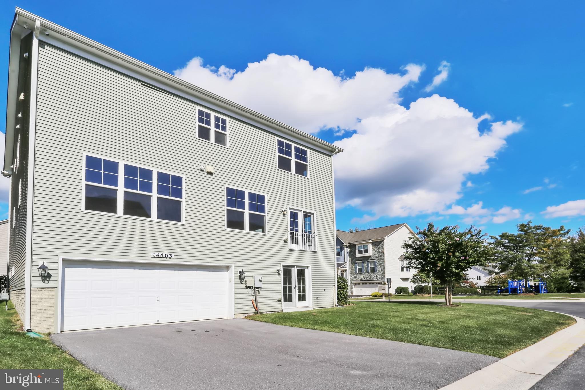 LAYHILL OVERLOOK - Residential Lease