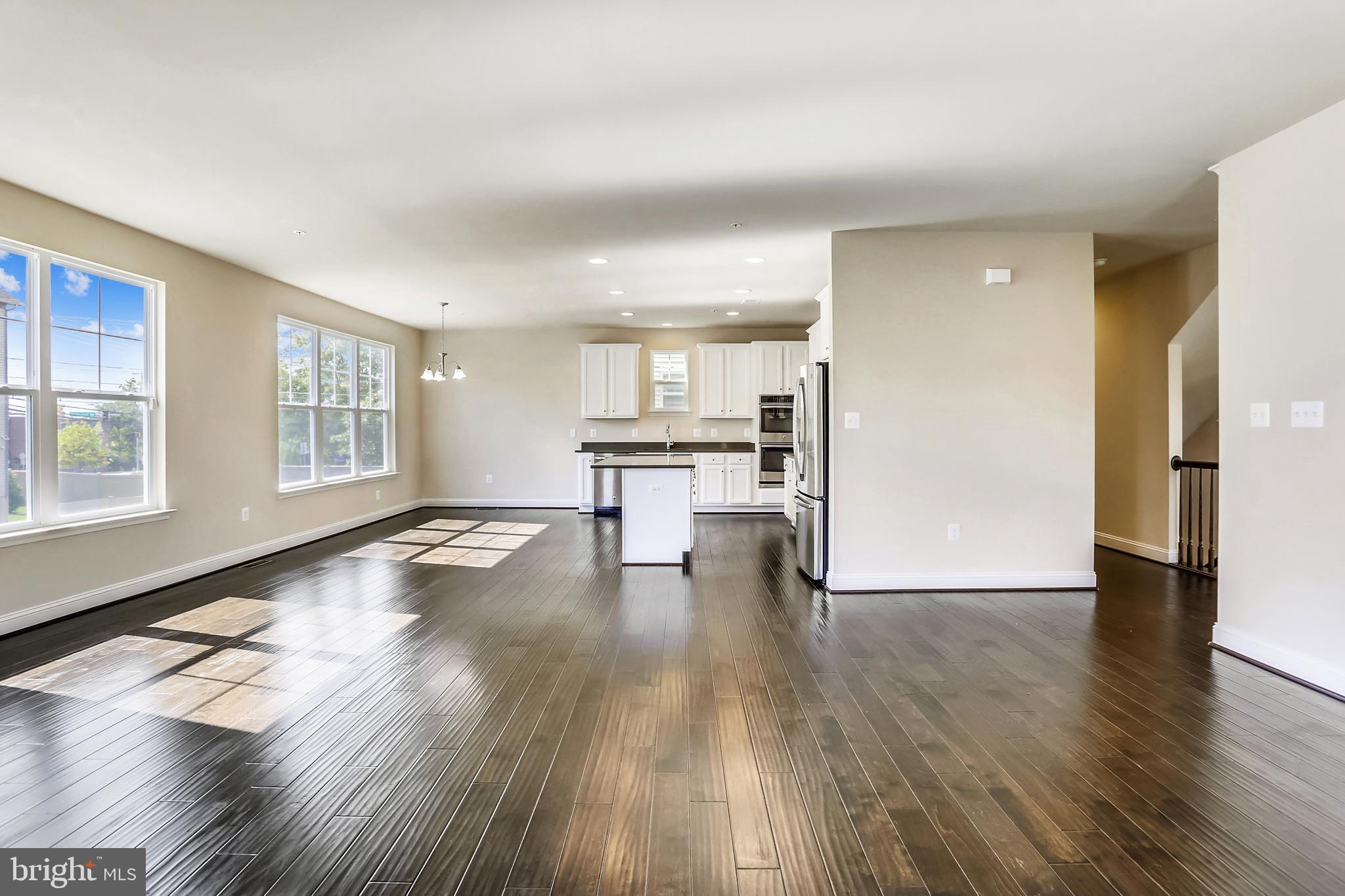 LAYHILL OVERLOOK - Residential Lease