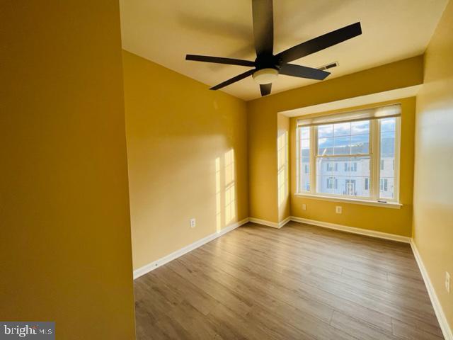 RIDGE COMMONS - Residential Lease