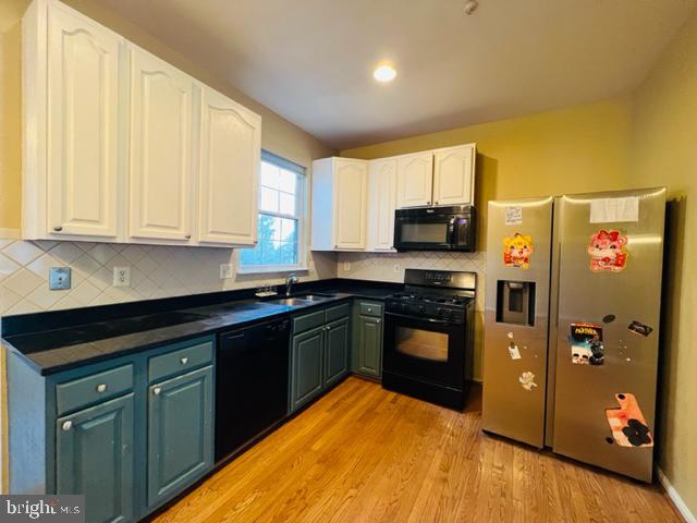 RIDGE COMMONS - Residential Lease