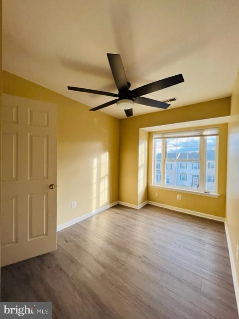 RIDGE COMMONS - Residential Lease